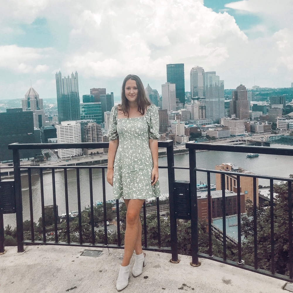 Meet the Posher, Becky